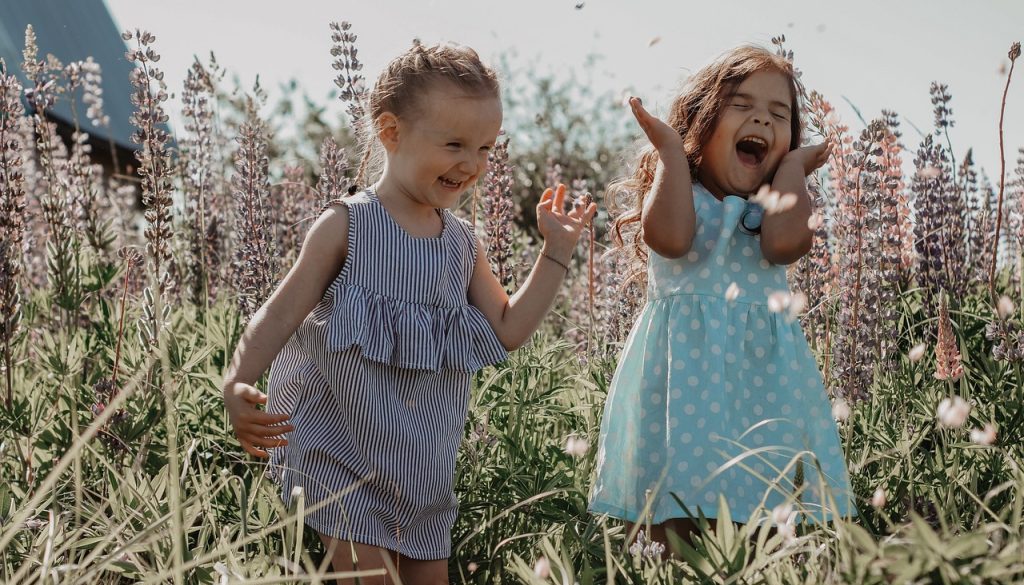 girls nature happiness kids happy 6174061